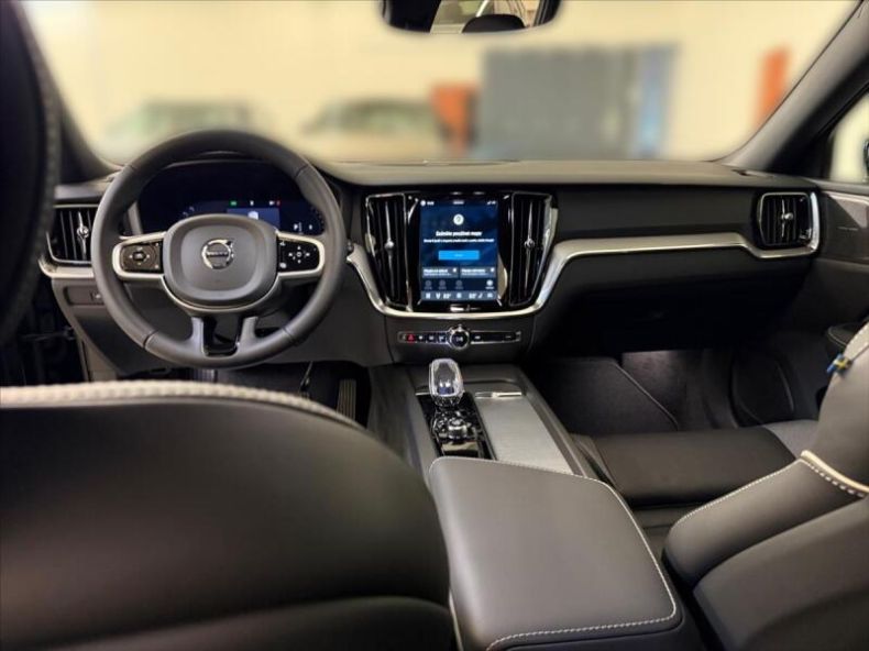 Volvo V60 - hlavní fotka