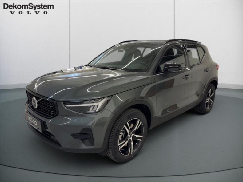 Volvo XC40 - hlavní foto