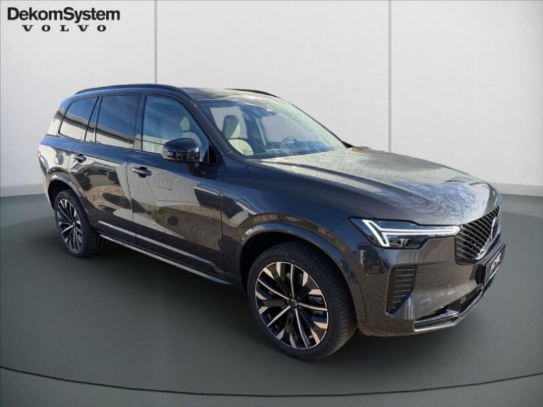 Volvo XC90 - hlavní fotka