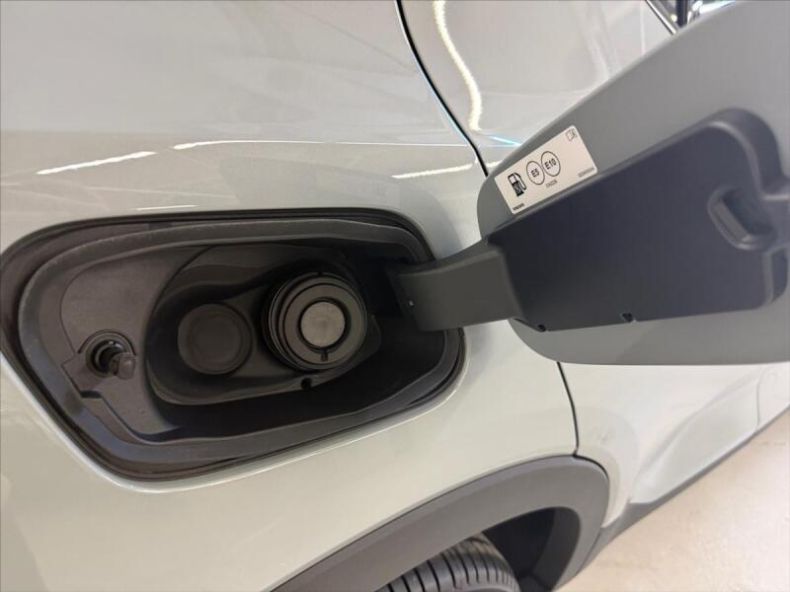 Volvo XC40 - hlavní fotka