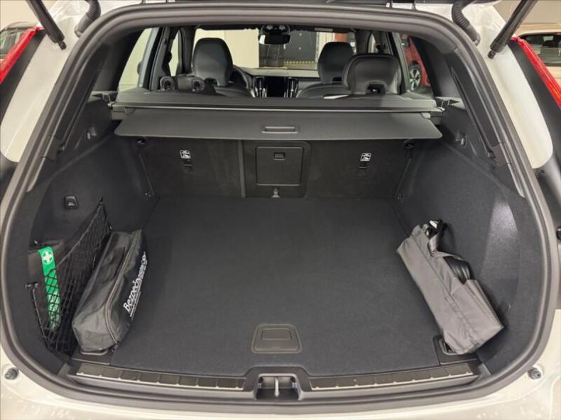 Volvo XC60 - hlavní fotka