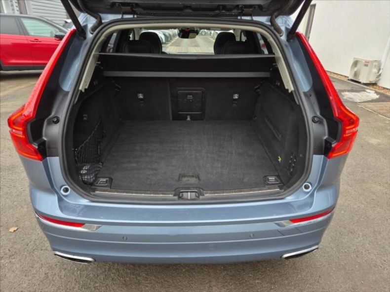 Volvo XC60 - hlavní fotka