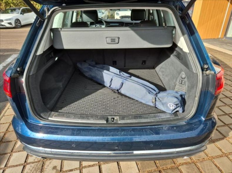 Volkswagen Touareg - hlavní fotka