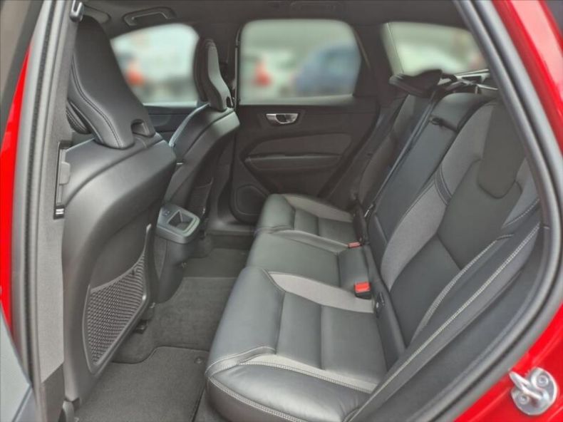 Volvo XC60 - hlavní fotka