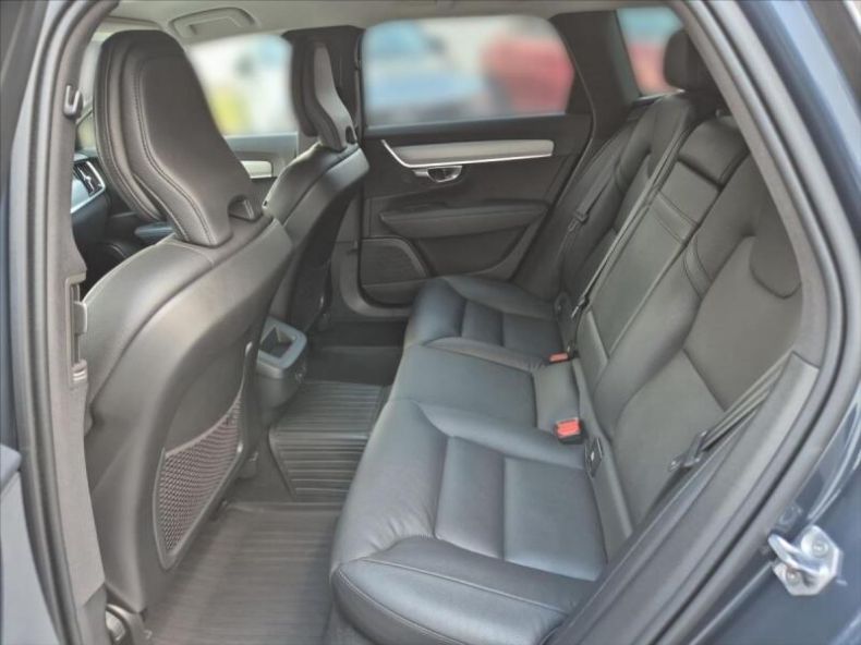 Volvo V90 - hlavní fotka