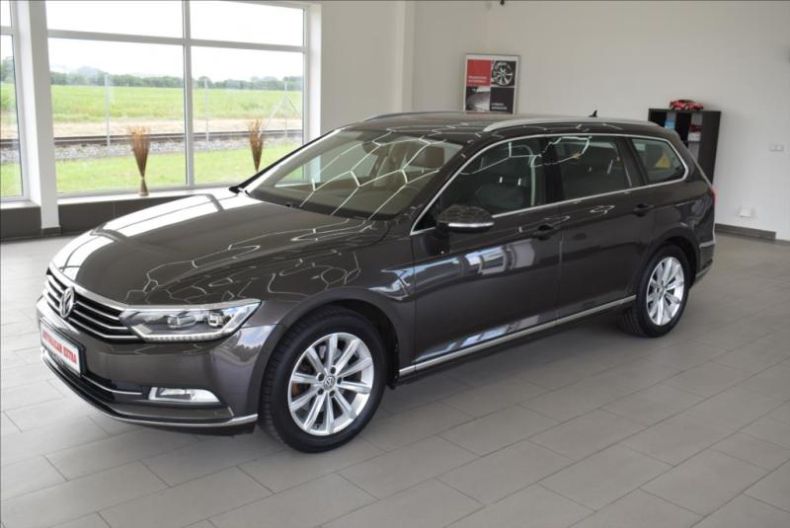 Volkswagen Passat - hlavní fotka inzerátu