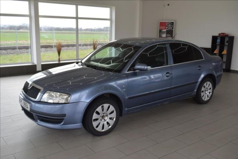 Škoda Superb - hlavní foto