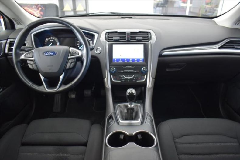 Ford Mondeo - hlavní fotka