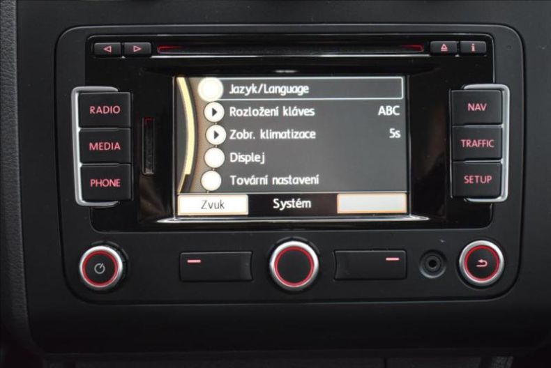 Volkswagen Touran - hlavní fotka