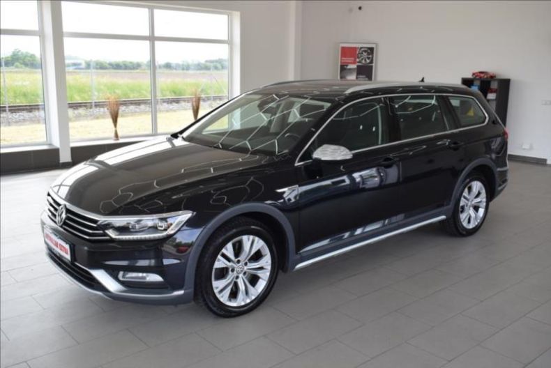 Volkswagen Passat - hlavní fotka inzerátu