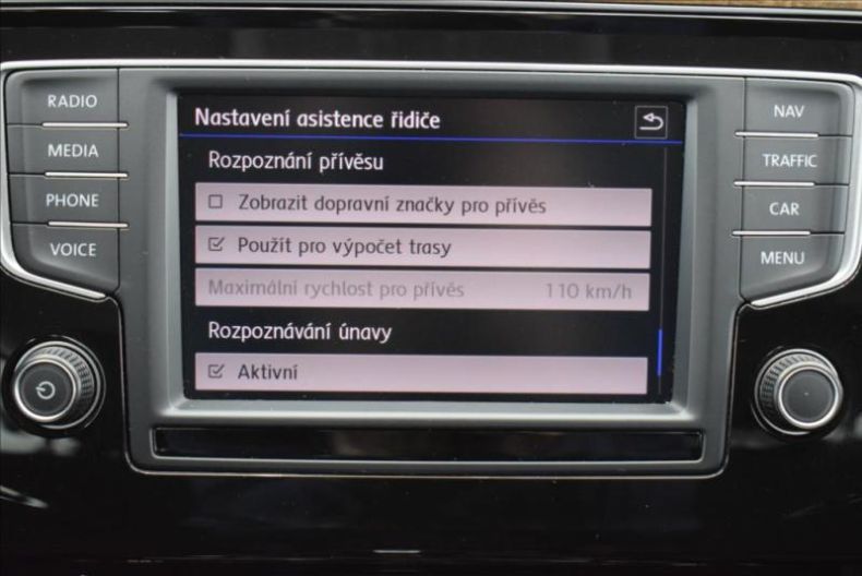 Volkswagen Passat - hlavní fotka