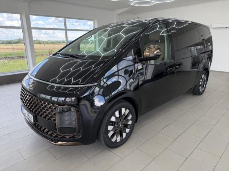 Hyundai Staria - hlavní foto