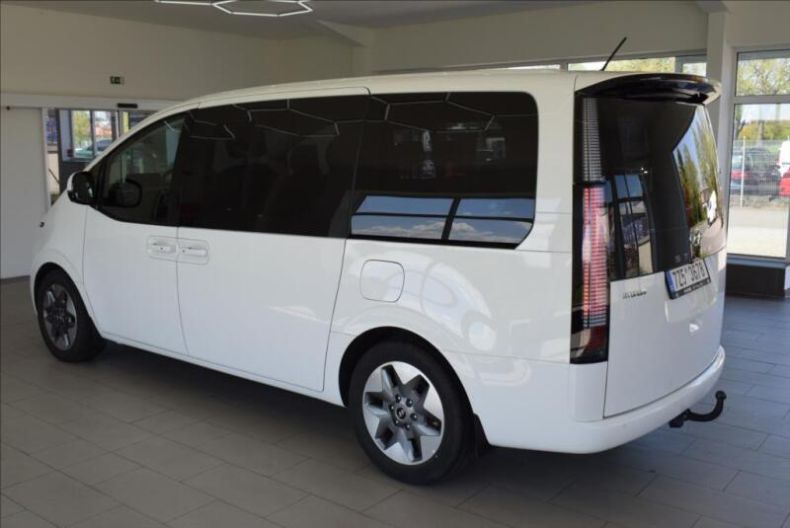 Hyundai Staria - hlavní foto