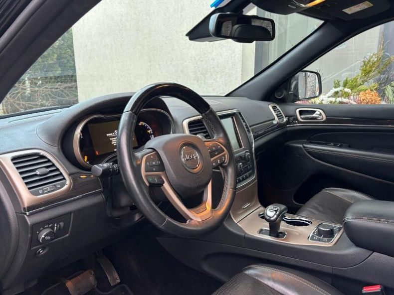 Jeep Grand Cherokee - hlavní fotka