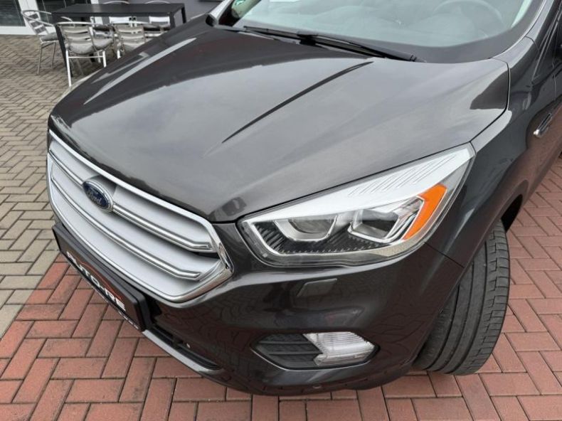 Ford Kuga - hlavní fotka