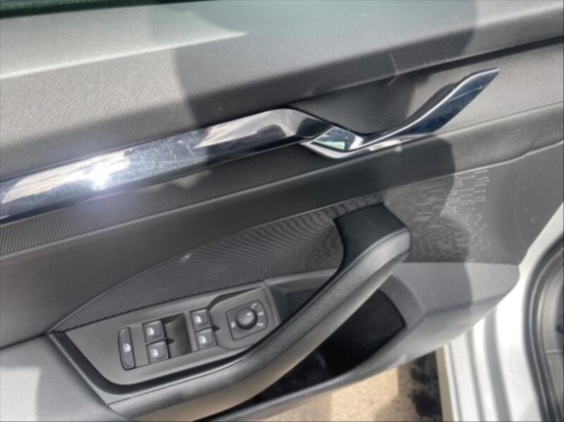 Škoda Octavia - hlavní fotka