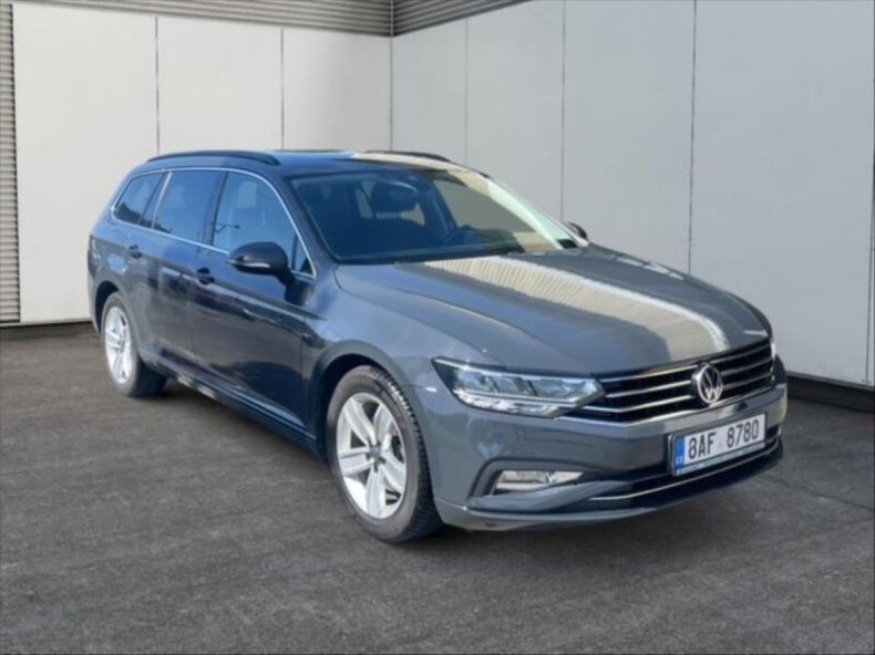 Volkswagen Passat - hlavní fotka inzerátu