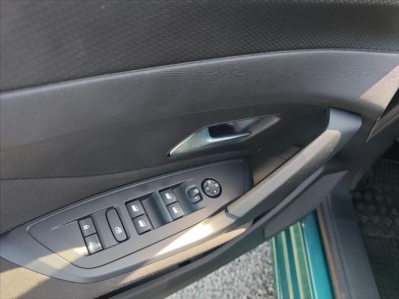 Peugeot 308 - hlavní fotka