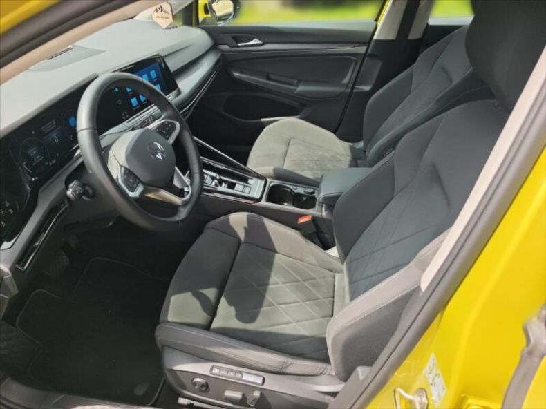 Volkswagen Golf - hlavní fotka