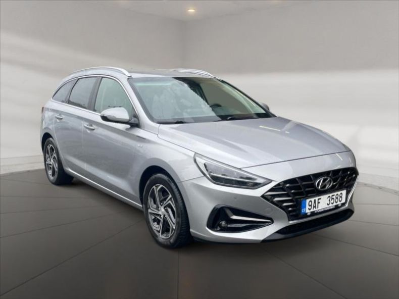 Hyundai i30 - hlavní foto