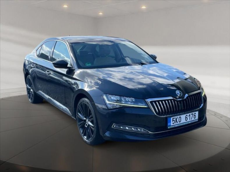 Škoda Superb - hlavní foto