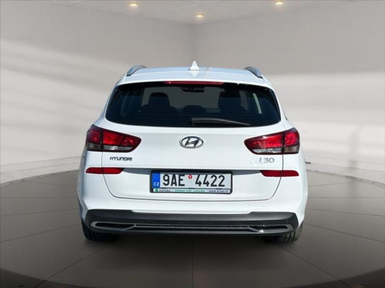 Hyundai i30 - hlavní fotka