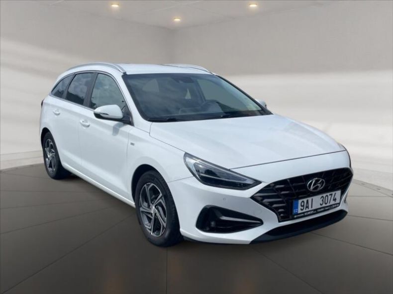 Hyundai i30 - hlavní foto