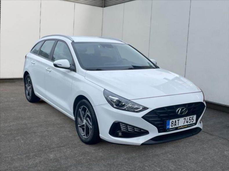 Hyundai i30 - hlavní foto