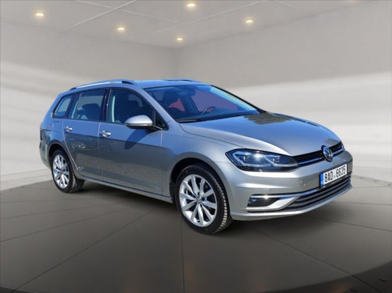 Volkswagen Golf - hlavní foto