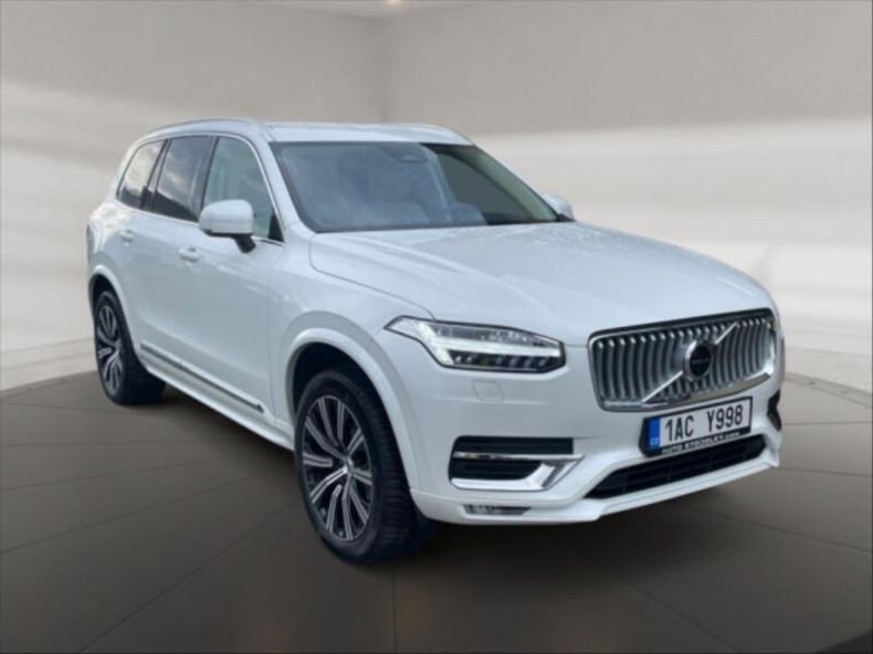 Volvo XC90 - hlavní foto