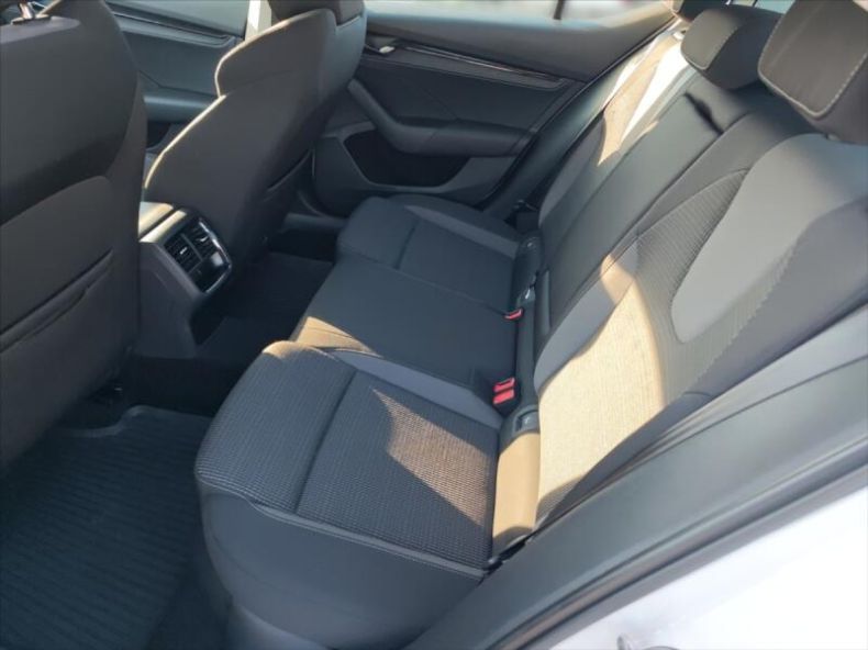 Škoda Octavia - hlavní fotka