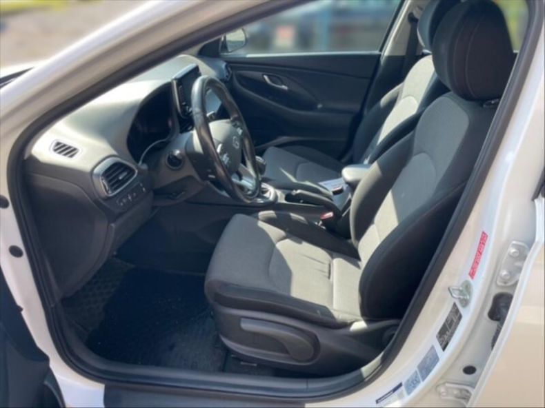 Hyundai i30 - hlavní fotka