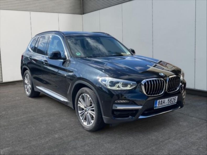 BMW X3 - hlavní foto