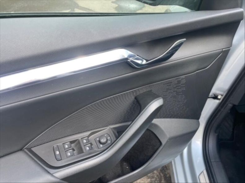 Škoda Octavia - hlavní fotka