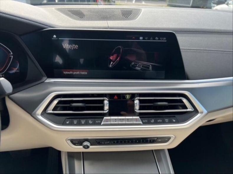 BMW X5 - hlavní fotka