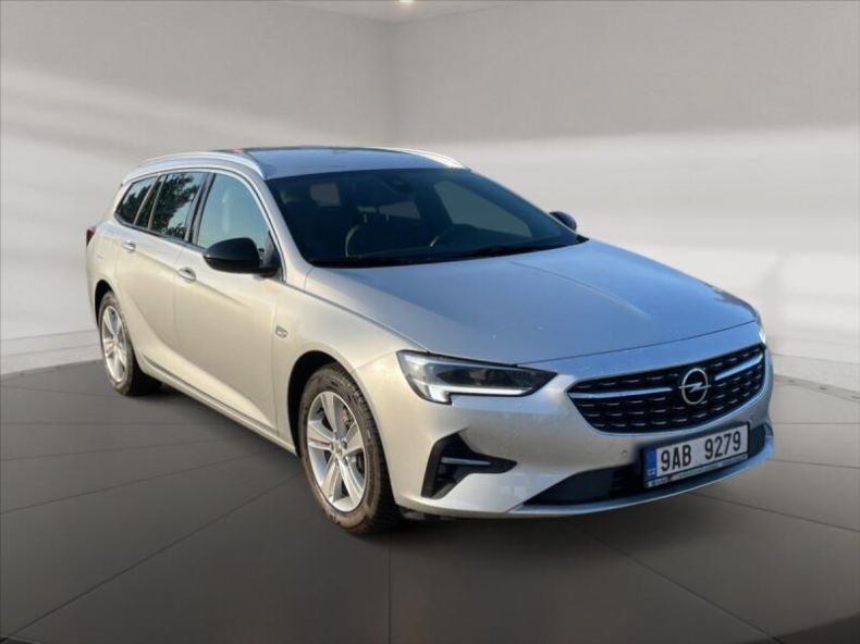 Opel Insignia - hlavní foto