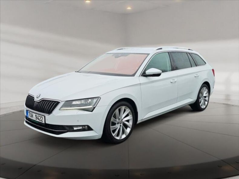 Škoda Superb - hlavní fotka