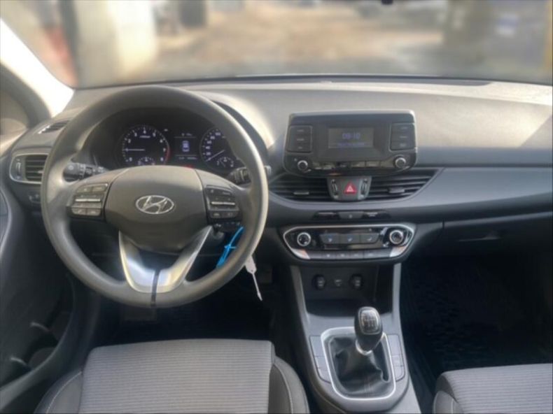 Hyundai i30 - hlavní fotka