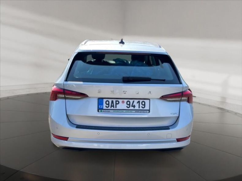 Škoda Octavia - hlavní fotka