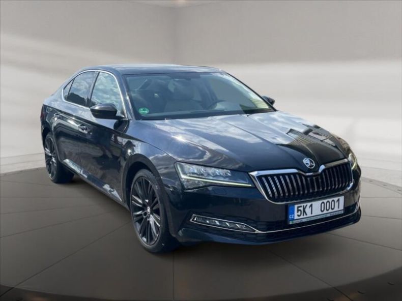 Škoda Superb - hlavní foto