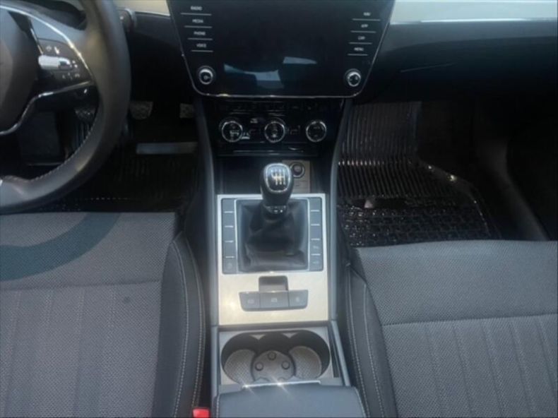 Škoda Superb - hlavní fotka