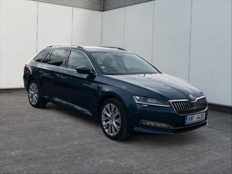 Škoda Superb - hlavní foto