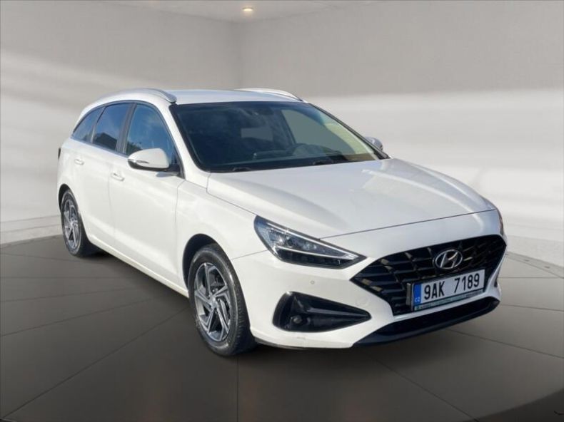 Hyundai i30 - hlavní foto