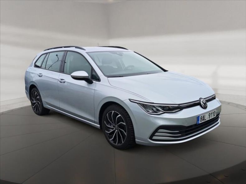 Volkswagen Golf - hlavní foto