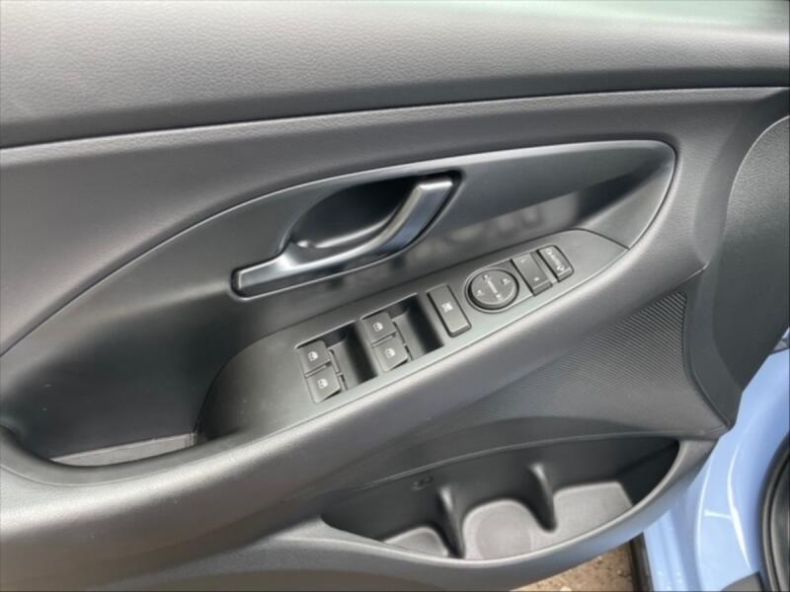 Hyundai i30 - hlavní fotka