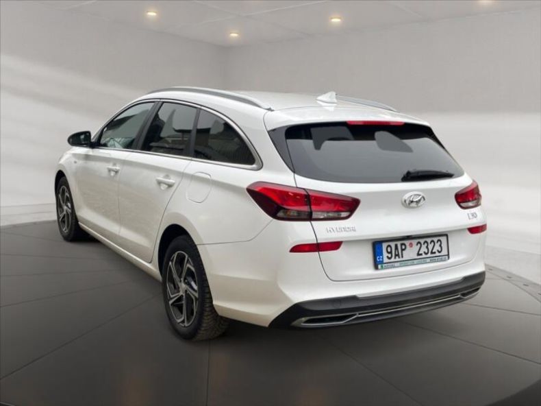 Hyundai i30 - hlavní fotka