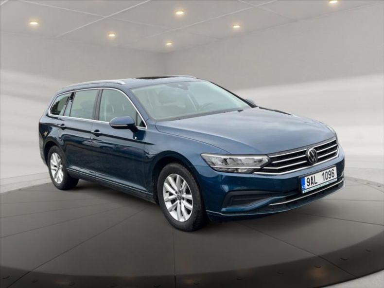Volkswagen Passat - hlavní foto