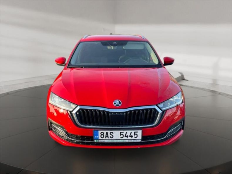 Škoda Octavia - hlavní fotka