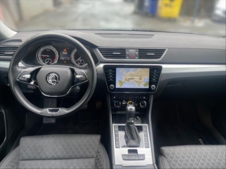 Škoda Superb - hlavní fotka