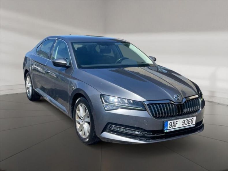 Škoda Superb - hlavní foto